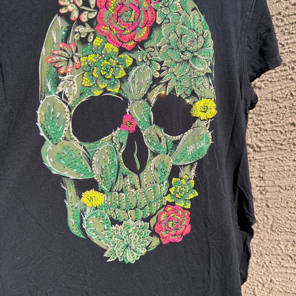 Black Skull Graphic Tee